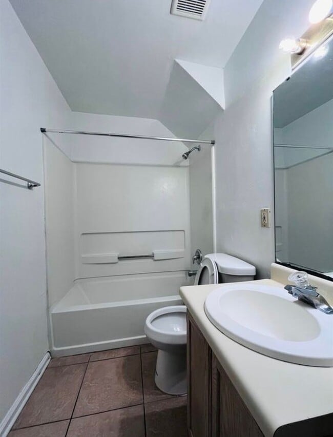 Building Photo - 1285 Rumba Ln