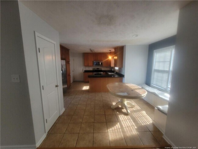 Building Photo - 3320 Benson Pl