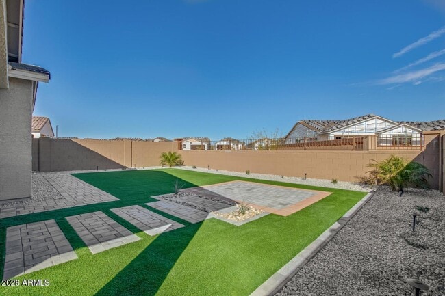 Building Photo - 2168 W Burnside Trail