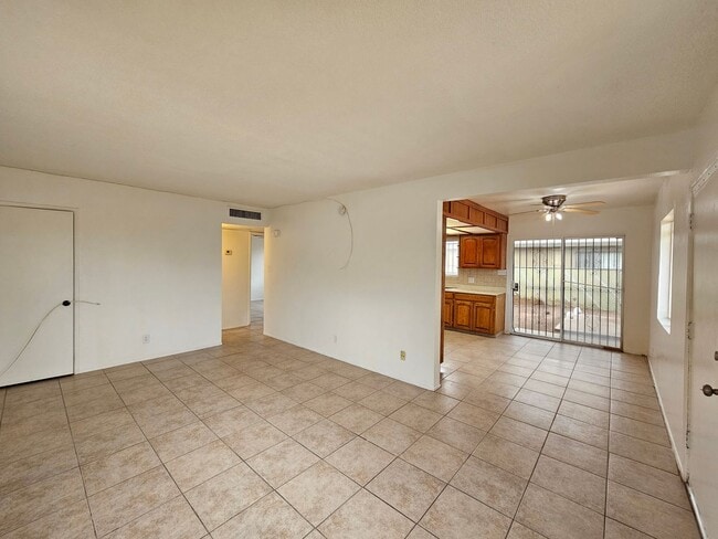 Building Photo - Home for Rent