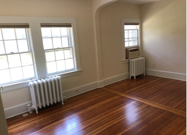 Second bedroom - 14 Chestnut Hill Rd