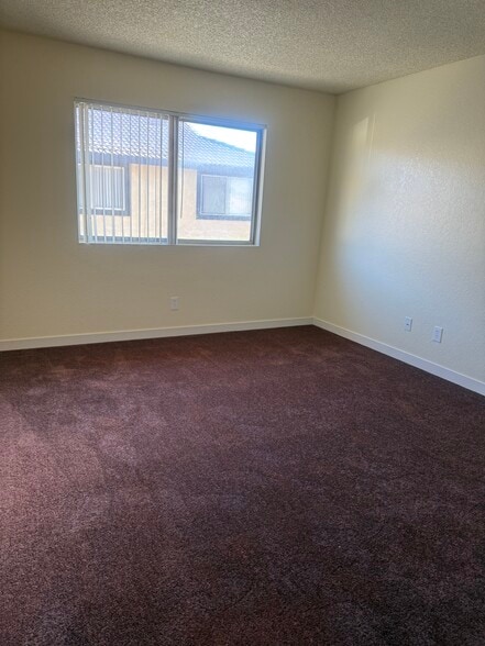 Bed2 - 725 Summerwood Ln