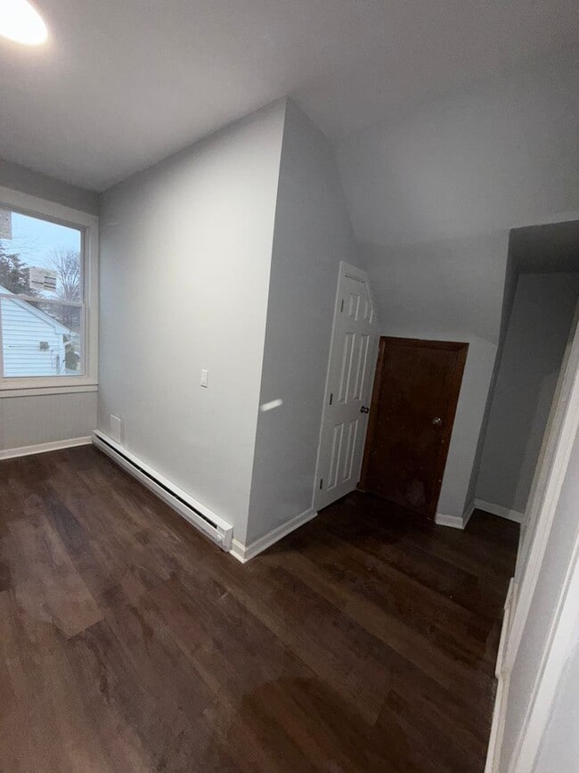 Building Photo - 226 E Winona Ave