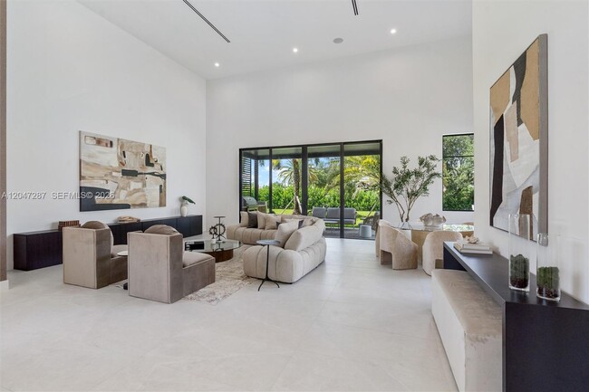 Building Photo - 14930 SW 16 Ct