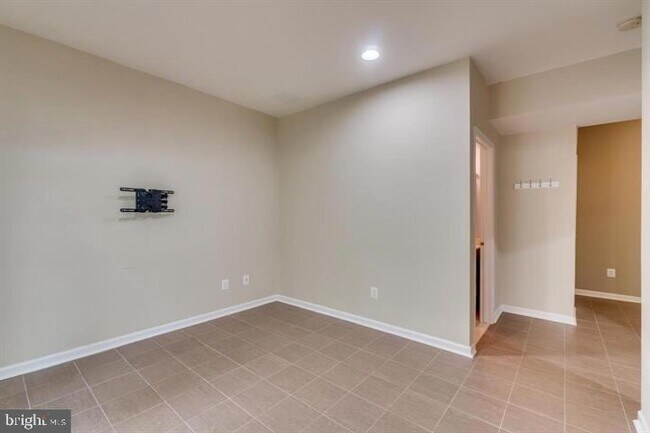 Building Photo - 20024 Northville Hills Terrace