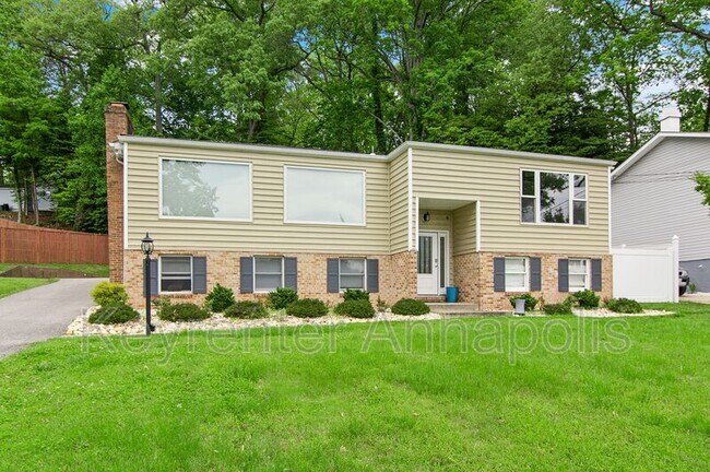 Building Photo - 840 Valentine View