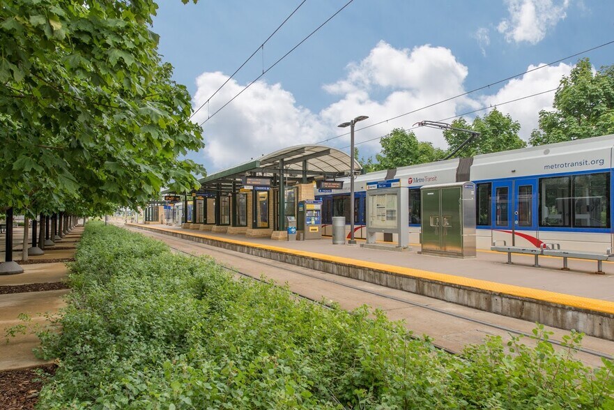 Building Photo - 8151 33rd Ave S