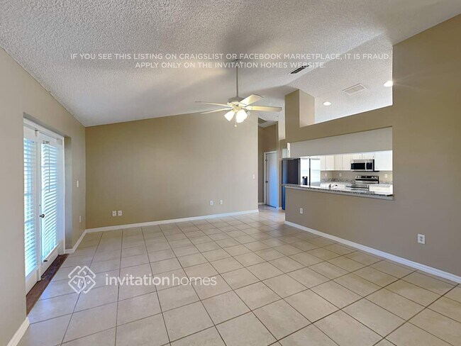 Building Photo - 120 Mango Ct