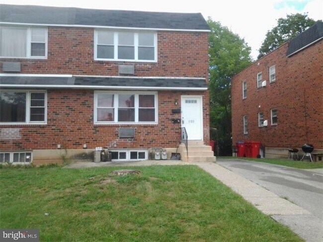 Building Photo - 807 Selma St