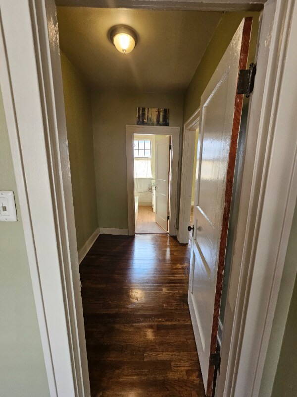 Building Photo - 1935 Lamar Ave