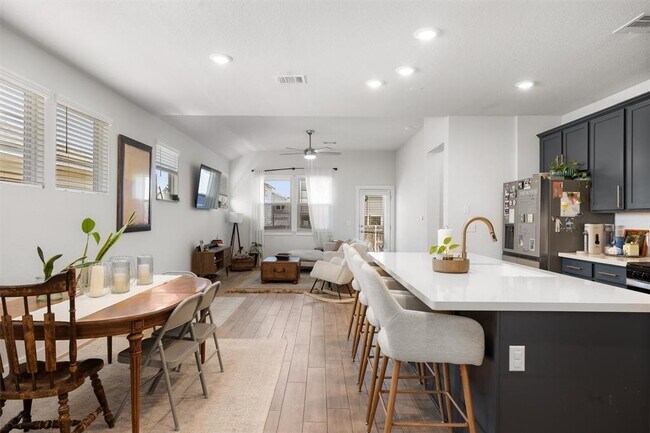 Building Photo - 8612 McKamy Dr
