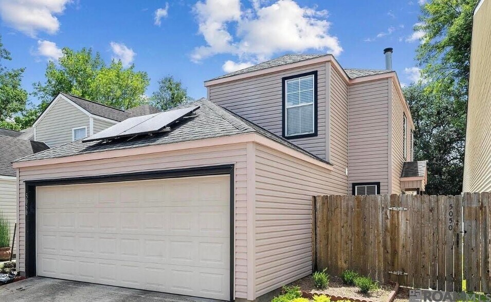 Building Photo - 5050 Stumberg Ln