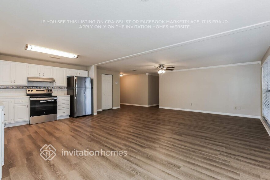 Building Photo - 6828 Eden Ln