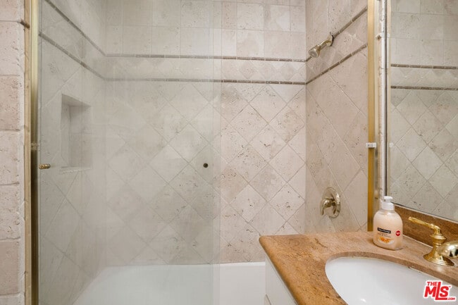 Building Photo - 2101 Ocean Ave