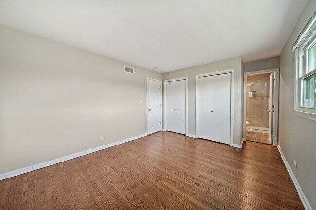 Building Photo - 1502 Carrol Ct