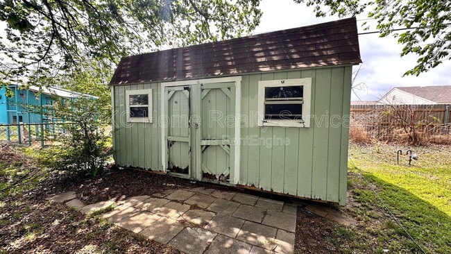 Building Photo - 6808 NW 59th St