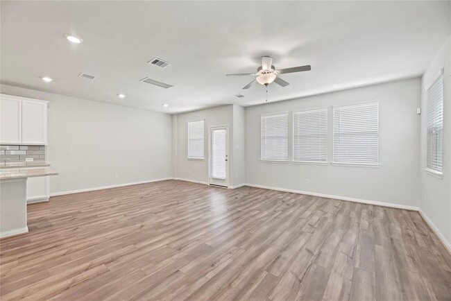 Building Photo - 1522 Beach Oak Dr
