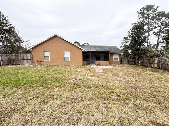 Building Photo - 1745 Gatewood Dr