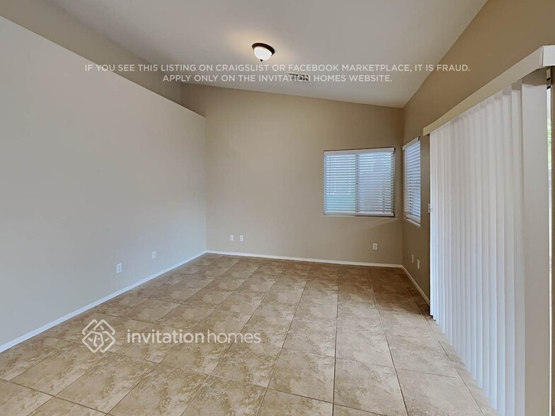 Building Photo - 9112 Canyon Magic Ave