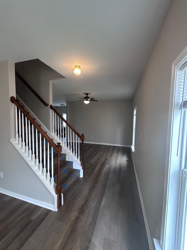 Building Photo - Available Now! | Spacious 4-Bedroom Home |...