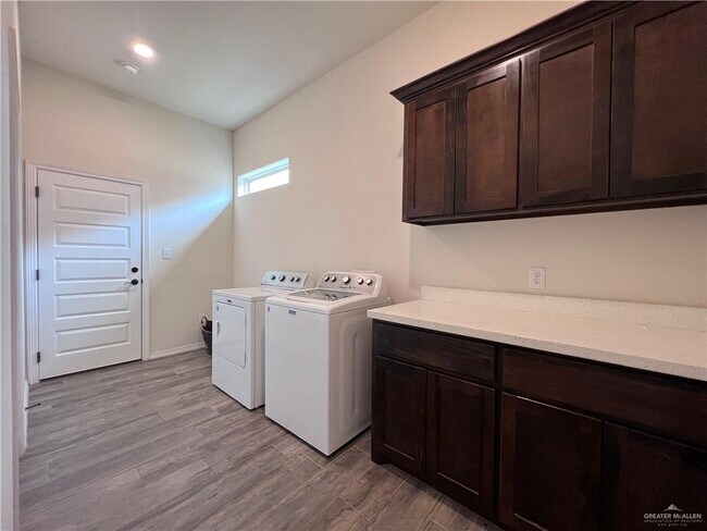 Building Photo - 4226 Stillwater Cove