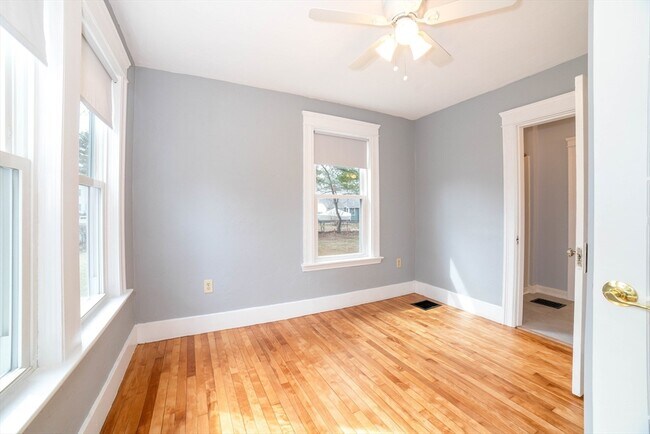 Building Photo - 8 Blackstone St