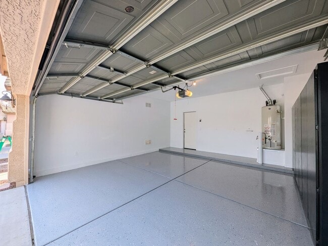 Building Photo - 16635 N 169th Ave