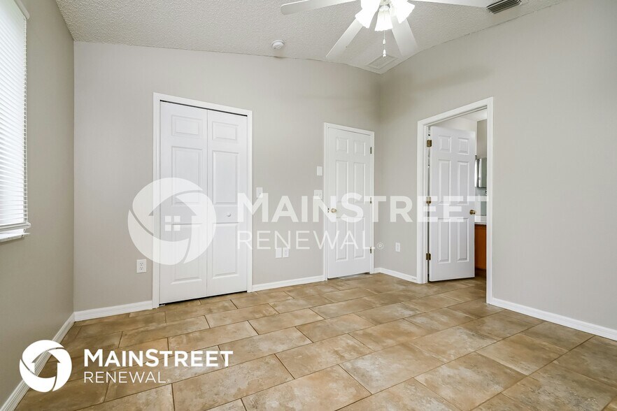 Building Photo - 11818 Lynmoor Dr