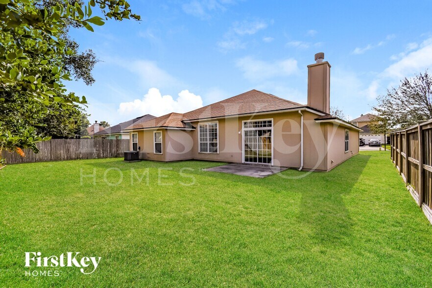 Building Photo - 4333 Pebble Brook Dr