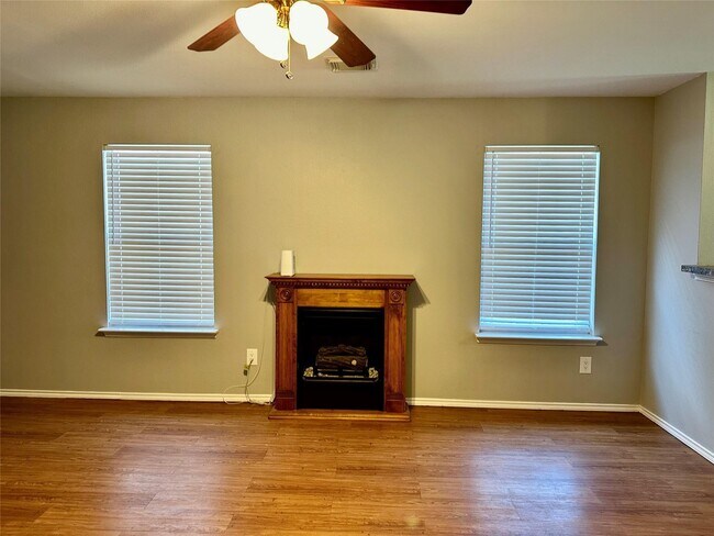 Building Photo - 29631 Evergreen Hills Dr
