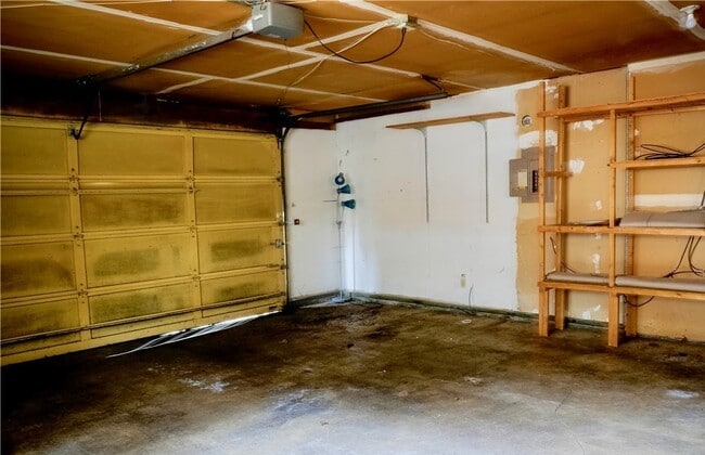 Building Photo - 8521 37th Ct SE