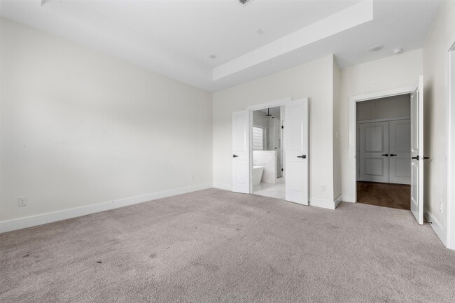 Building Photo - 4036 Porter St