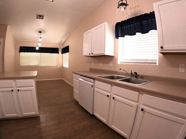 Building Photo - 3329 Chimney Rock Rd