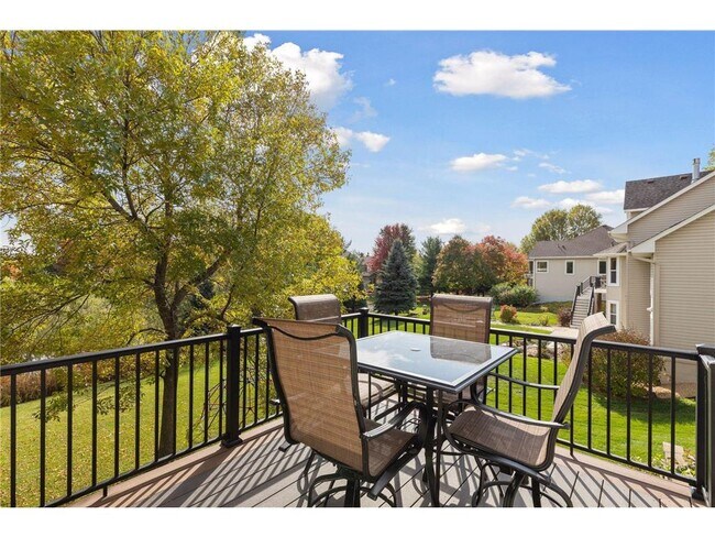 Building Photo - 8069 Enclave Bay