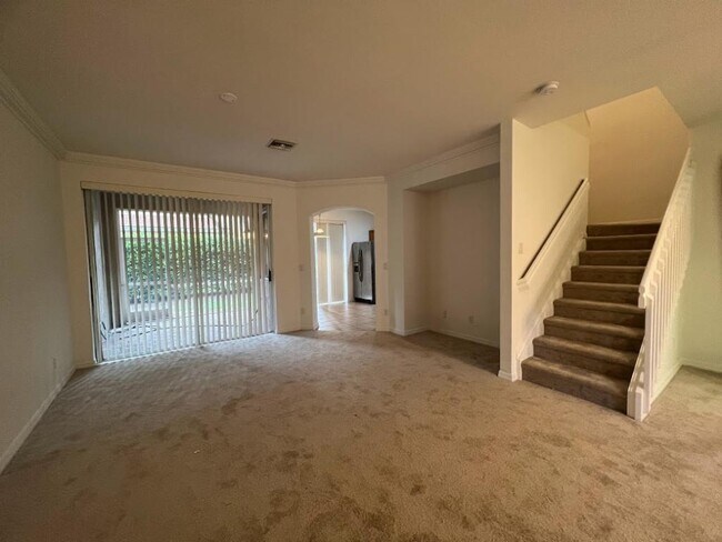 Building Photo - 9634 Roundstone Cir