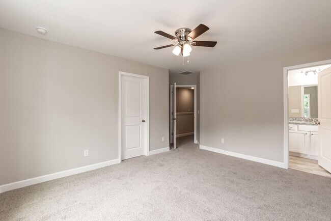 Building Photo - 737 Grover Ln