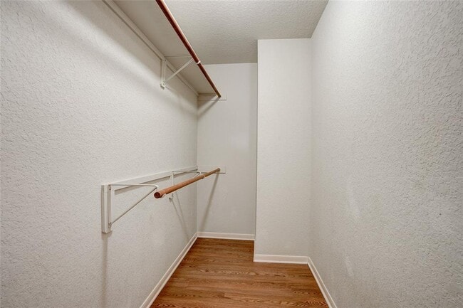 Building Photo - 2122 Jasmine Path