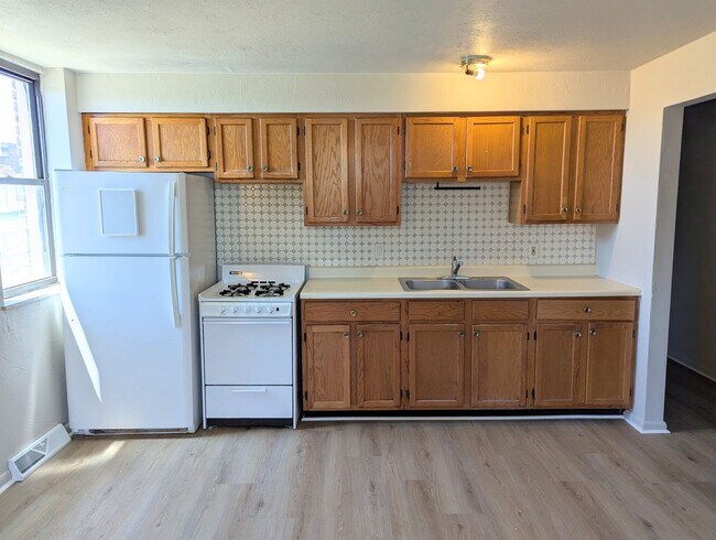 Building Photo - 3227 Hardie Wy