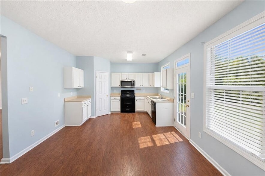 Building Photo - 3075 Kentmere Dr