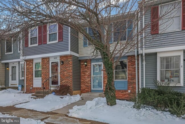 Building Photo - 1645 10th St S