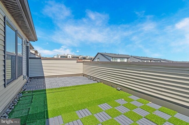 Building Photo - 22266 Philanthropic Dr