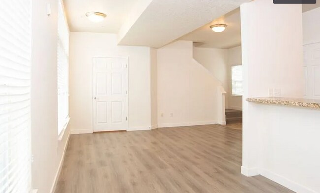 Building Photo - 520 S 500 E