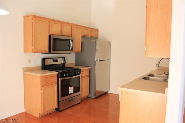 Building Photo - 700 Carnegie St