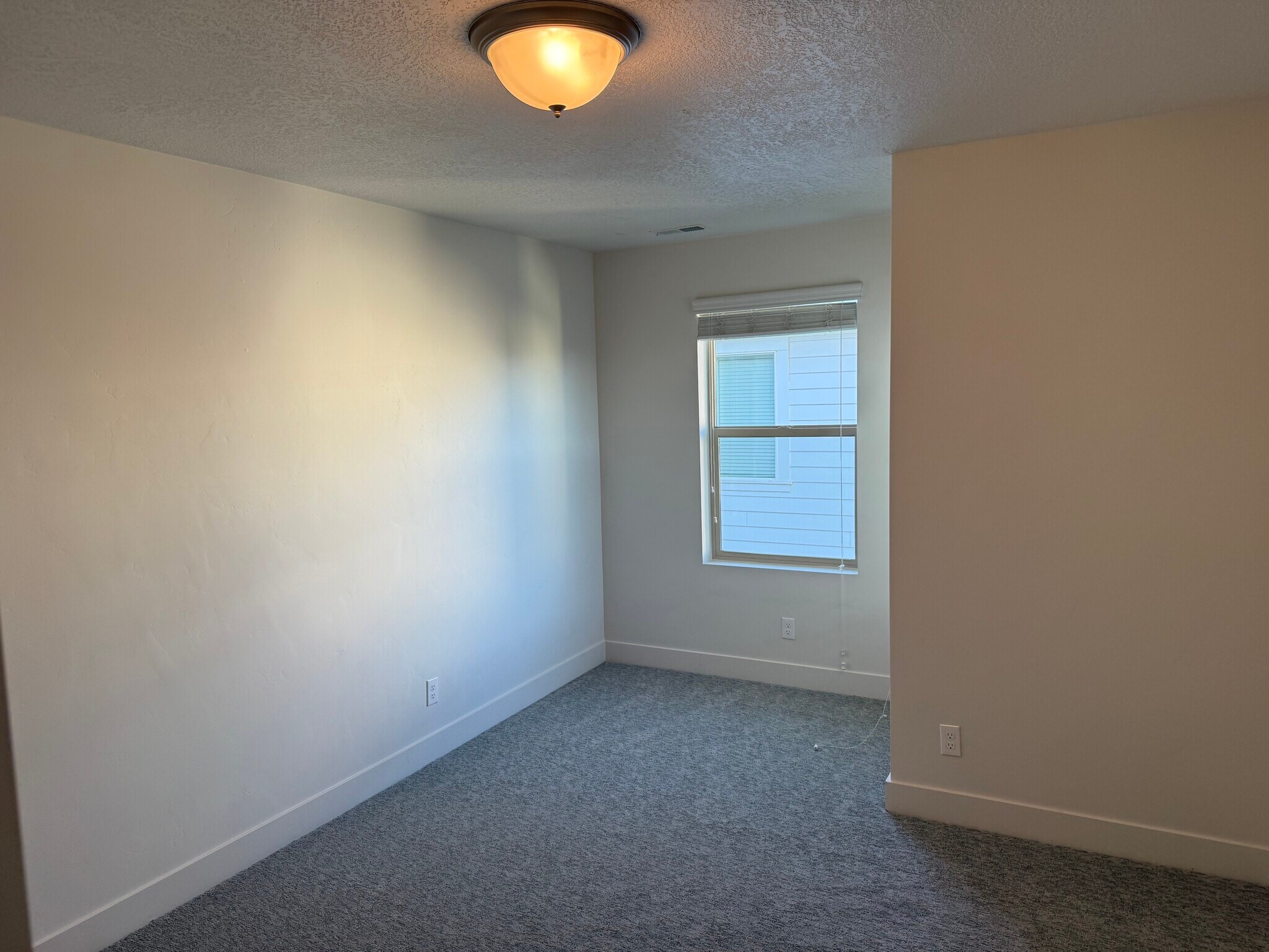 Building Photo - 2068 W Phillips St