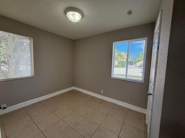 Building Photo - 400 Metcalf Ct