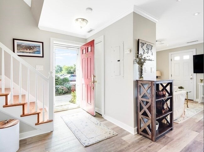 Building Photo - 166 Quincy Shore Dr