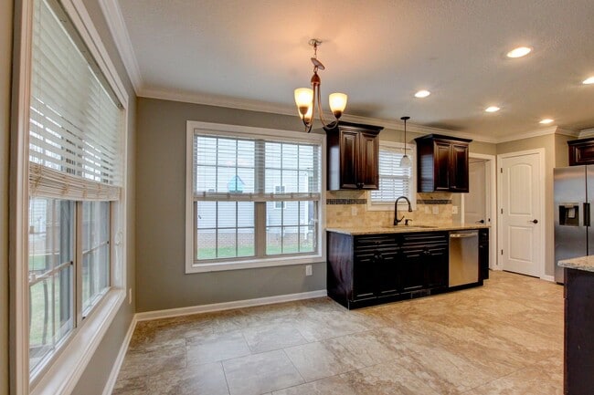 Building Photo - Executive Home on Cul de sac off exit 8.  Hurry.