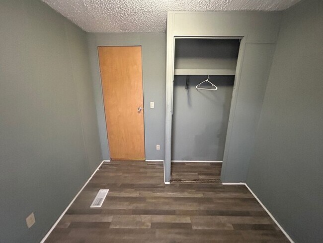 Building Photo - 201 Williams Cir