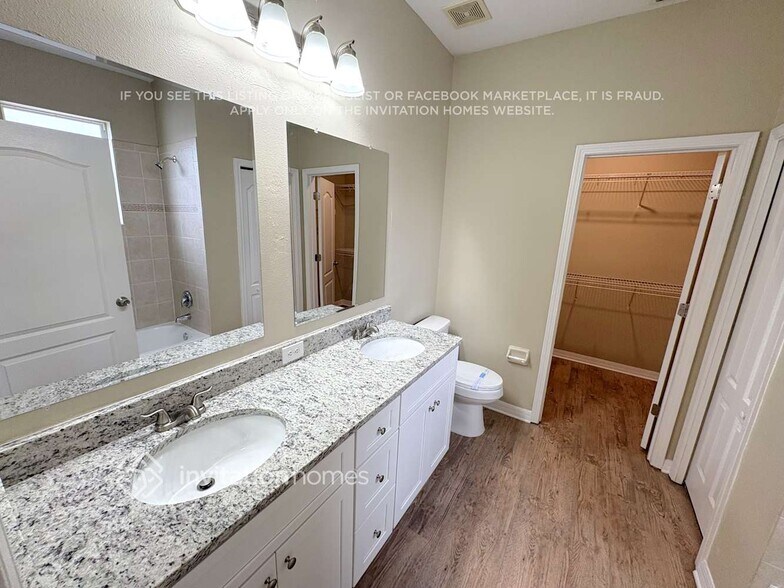 Building Photo - 15324 Skip Jack Loop