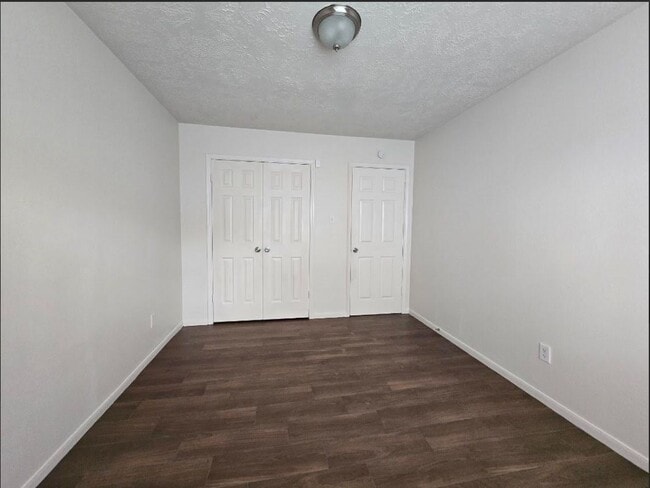 Building Photo - 9423 Rippling Fields Dr